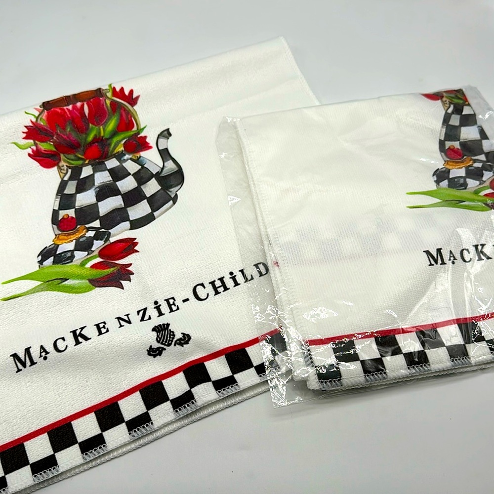 White Checkerboard Tulip Kitchen Towels - ONLY ONE AVAILABLE